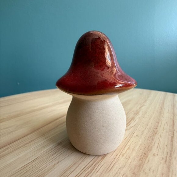 3" Ceramic Mushroom Figurine Speckled RED Glaze Natural Finish Table Decor - Picture 2 of 8